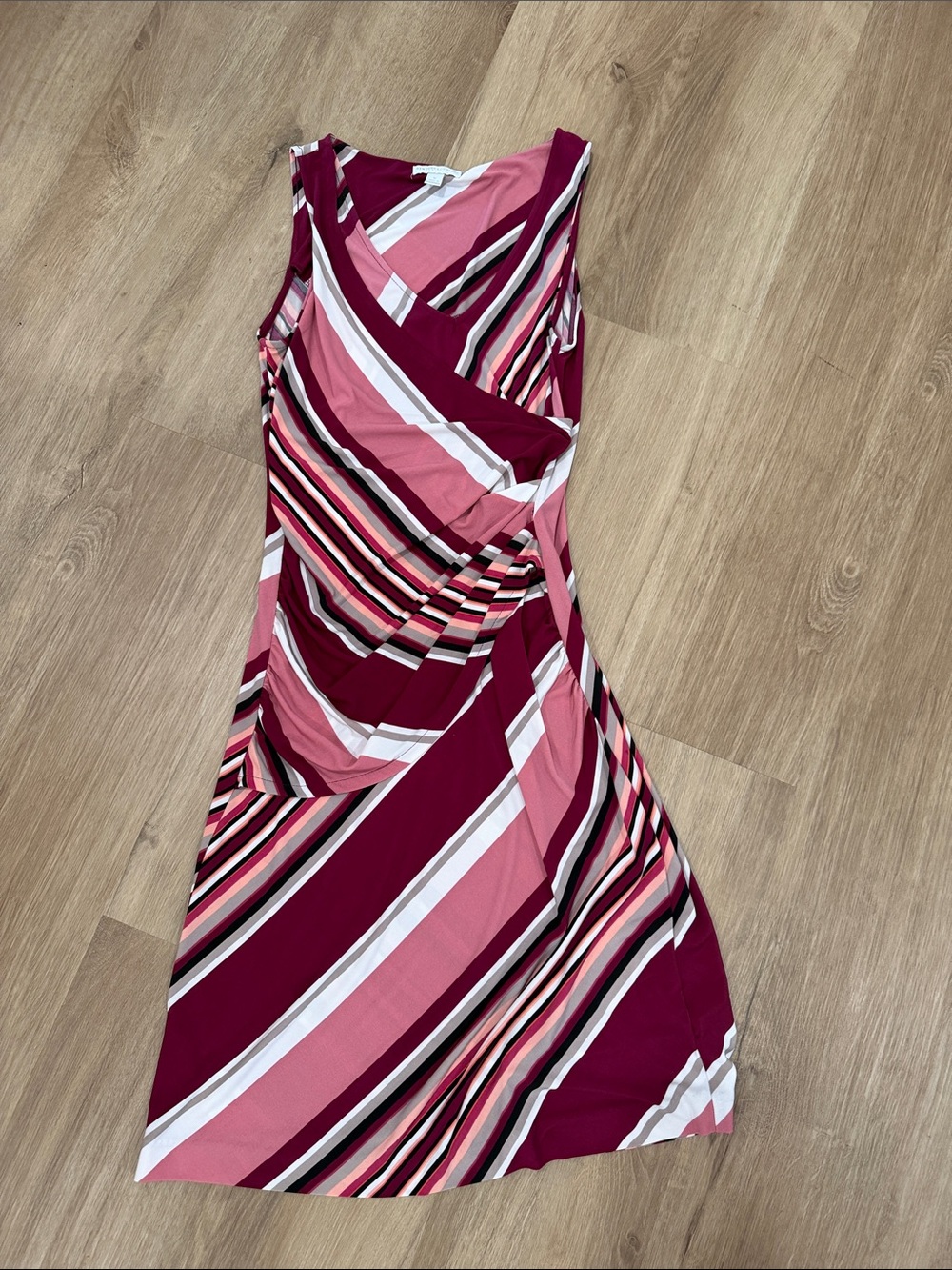 New York & Company Sleeveless Dress